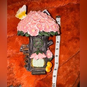 Solid Fairy House Decor with Pink Flowers